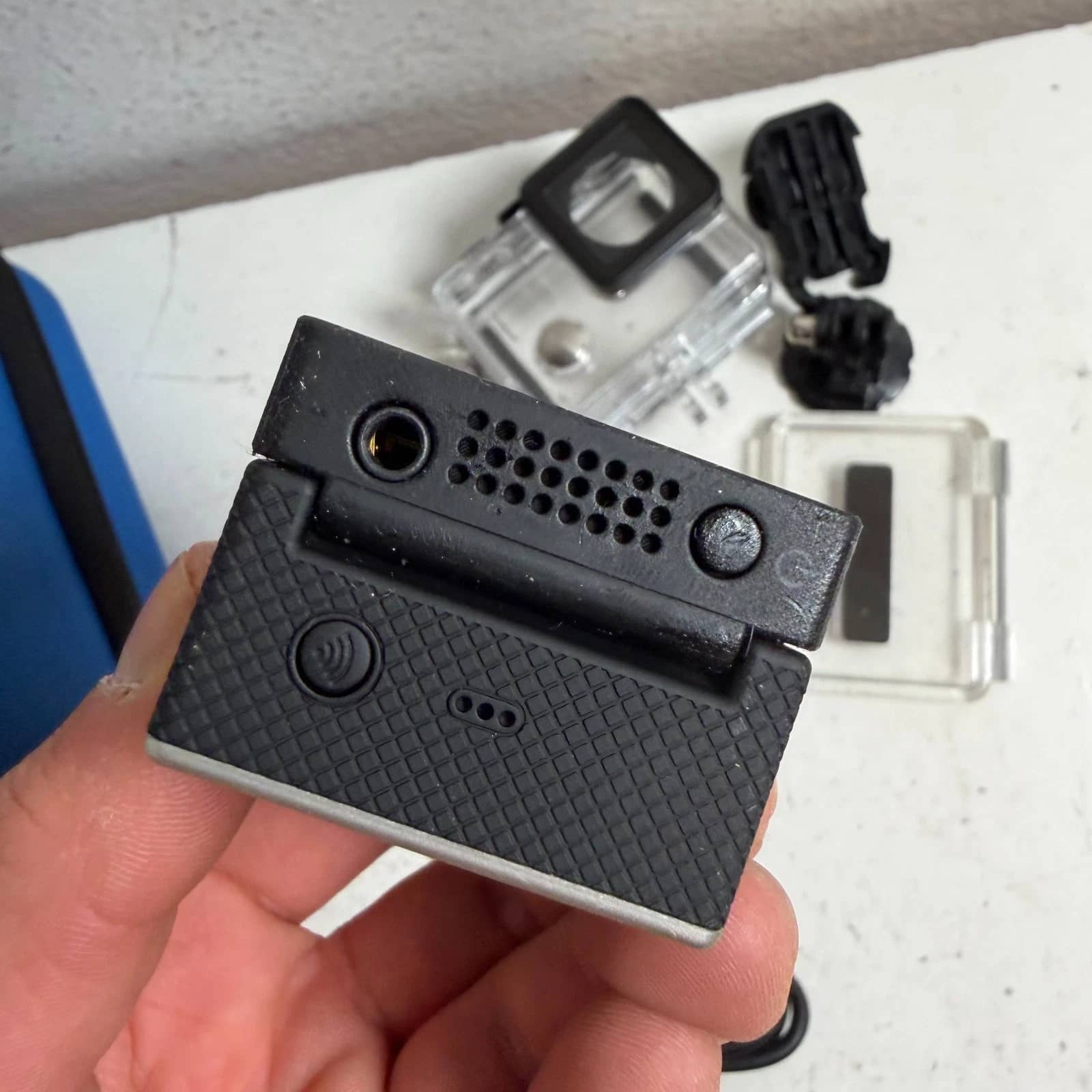 GoPro HERO 3 Digital Cameras White Used - Good