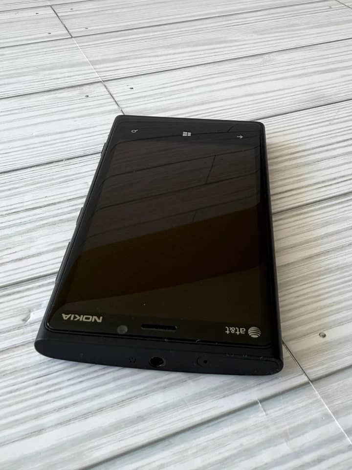 Nokia Lumia 920 Cell Phones Black 32GB Unlocked New