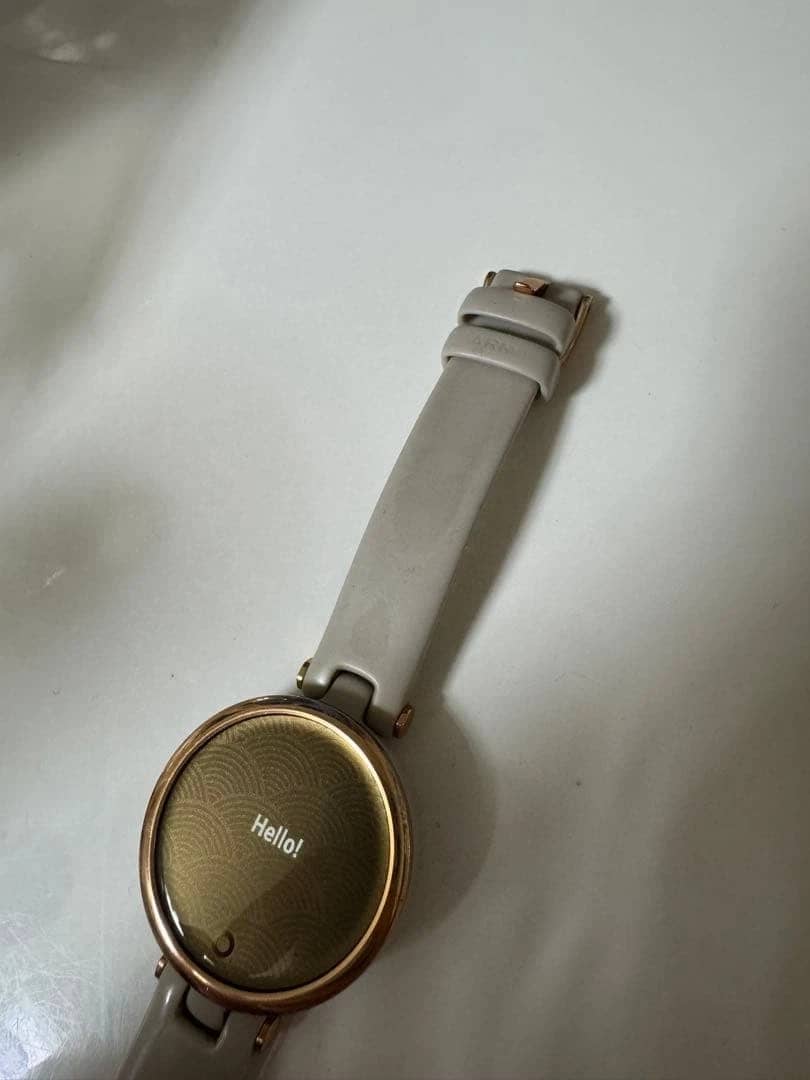 Garmin Lily Sport Smartwatches Beige 34mm Used - Good