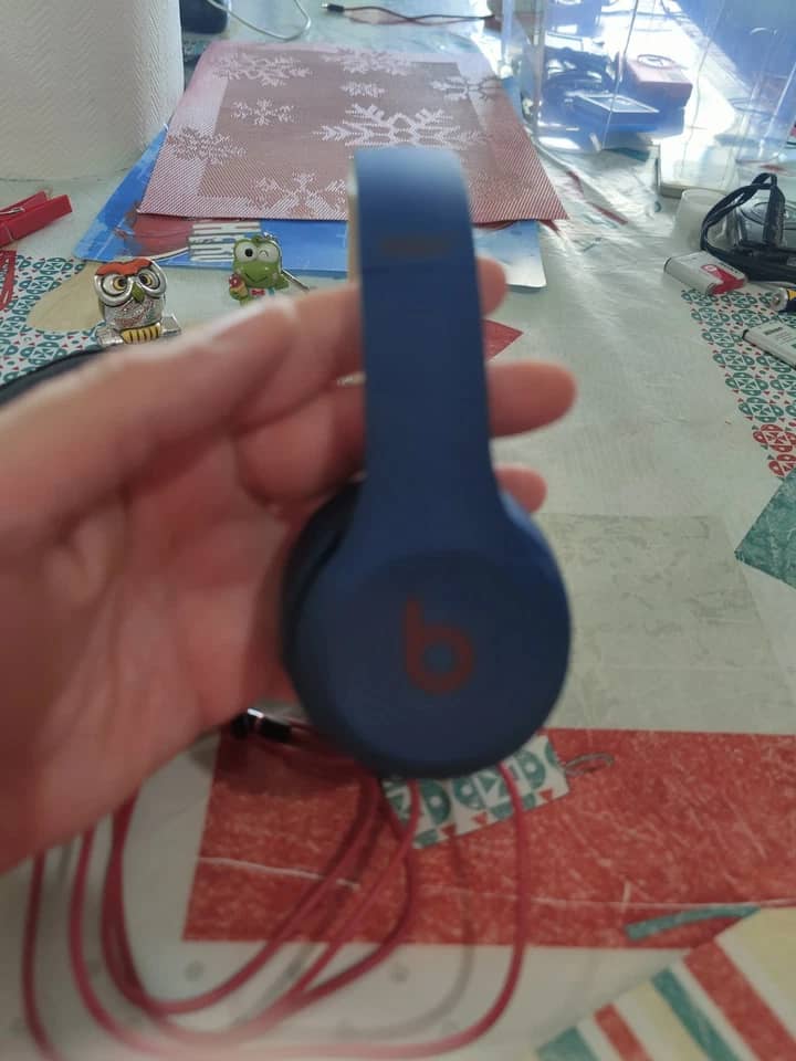 Beats Solo 3 Headphones & Earbuds Black New