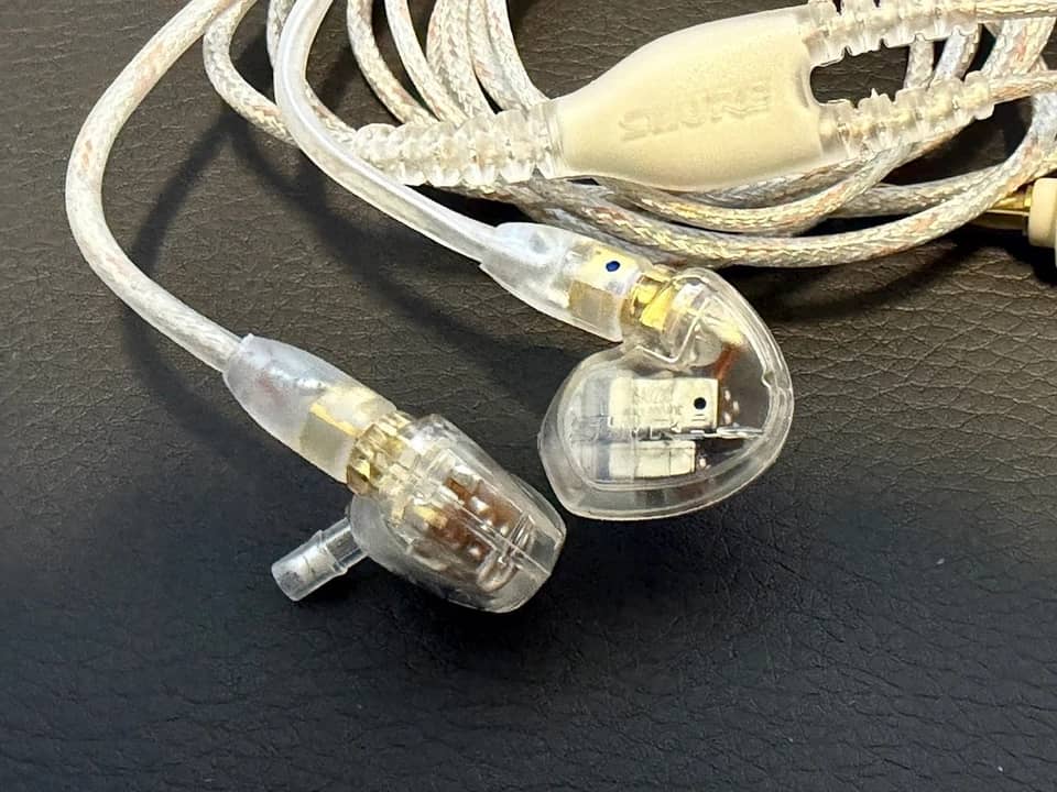 Shure SE535 Headphones & Earbuds Transparent New