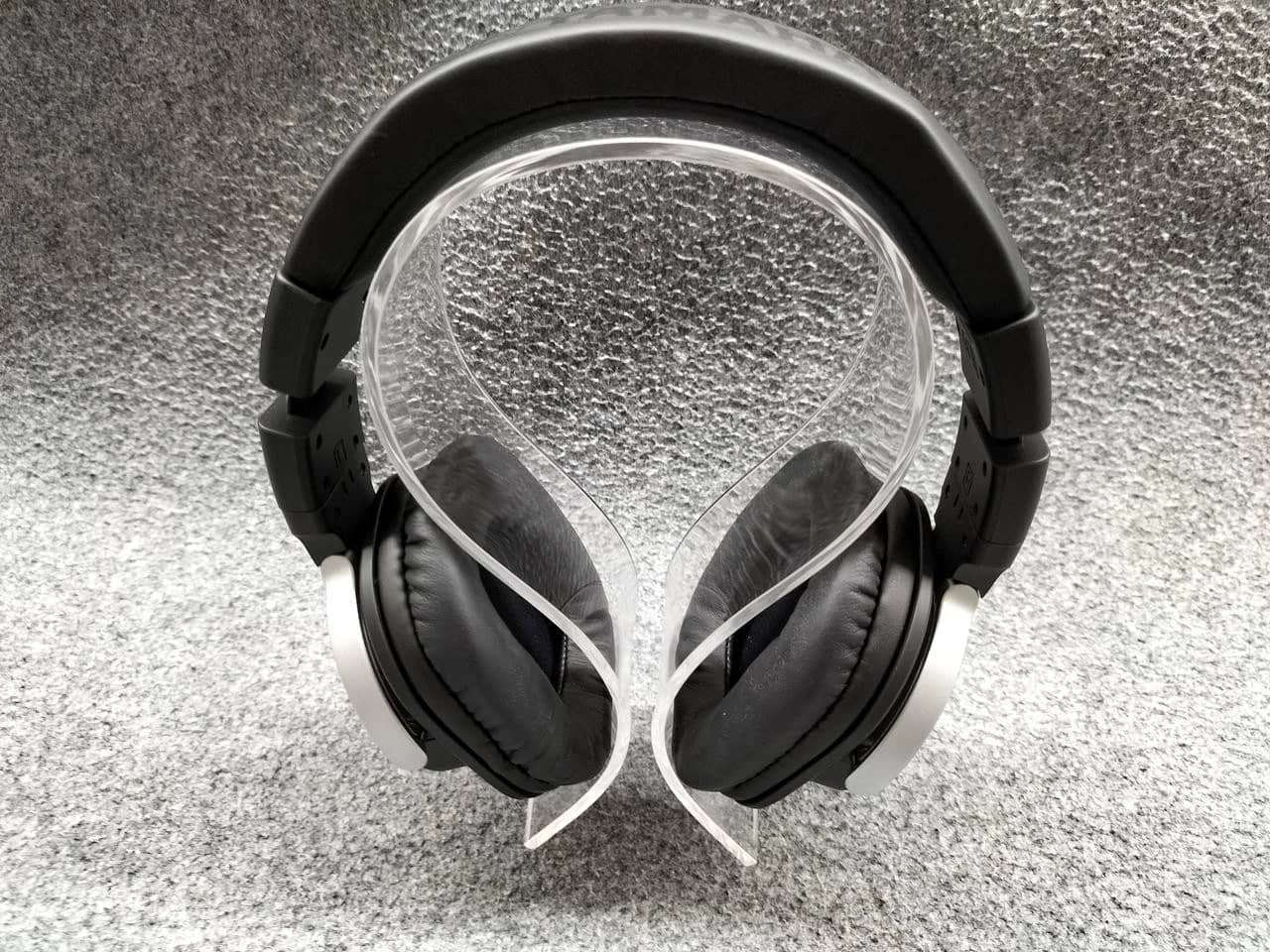 Yamaha HPH-MT8 Headphones & Earbuds Black New