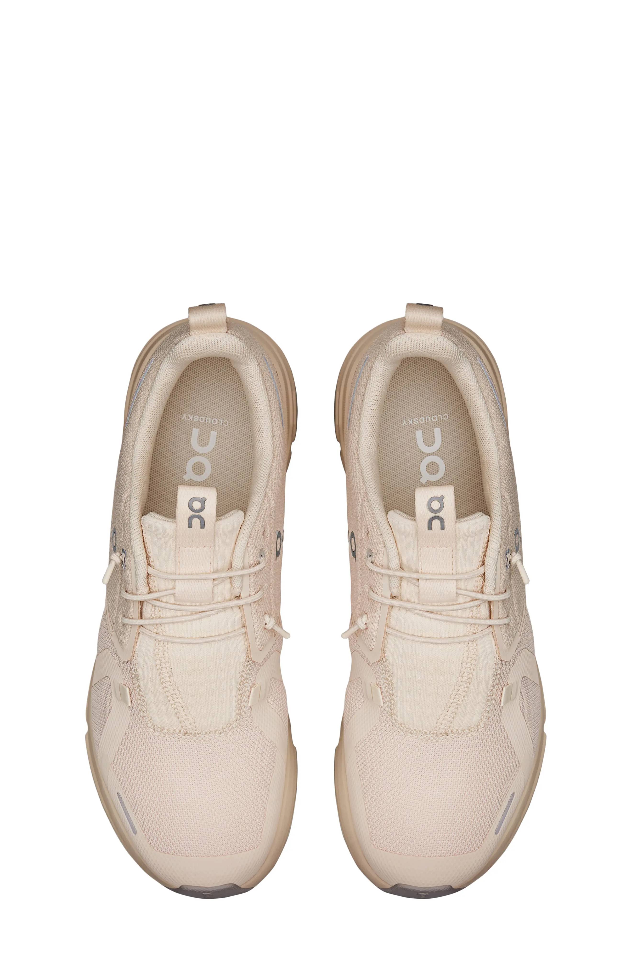 On ' Cloud Sky Running Sneaker Black Full Size Run New
