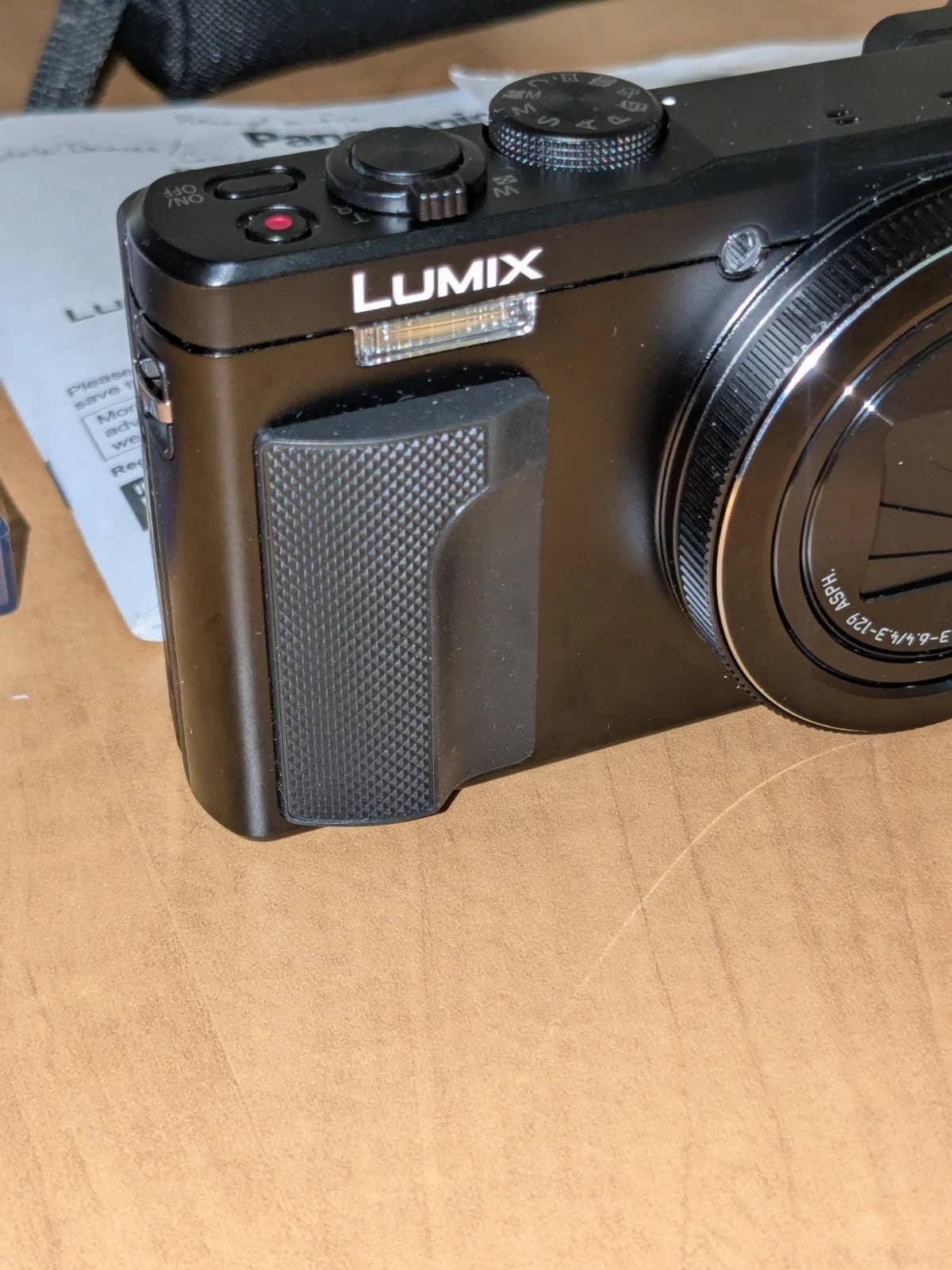 Panasonic LUMIX ZS60 Digital Cameras Black For parts or not working