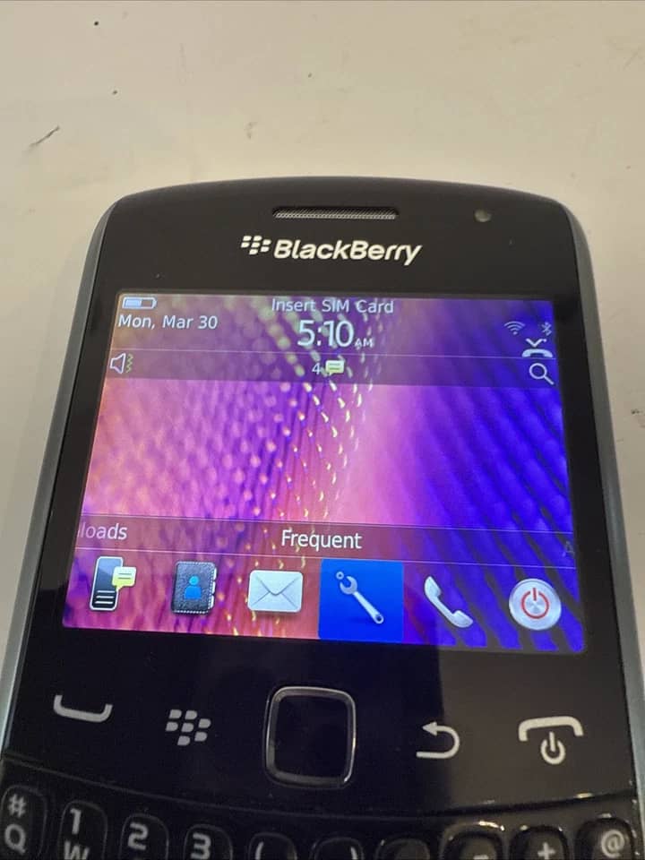 BlackBerry Curve 9360 Cell Phones 32GB Unlocked New