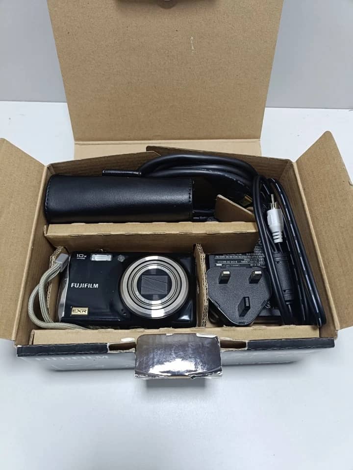 Fujifilm f80exr Digital Cameras Black New