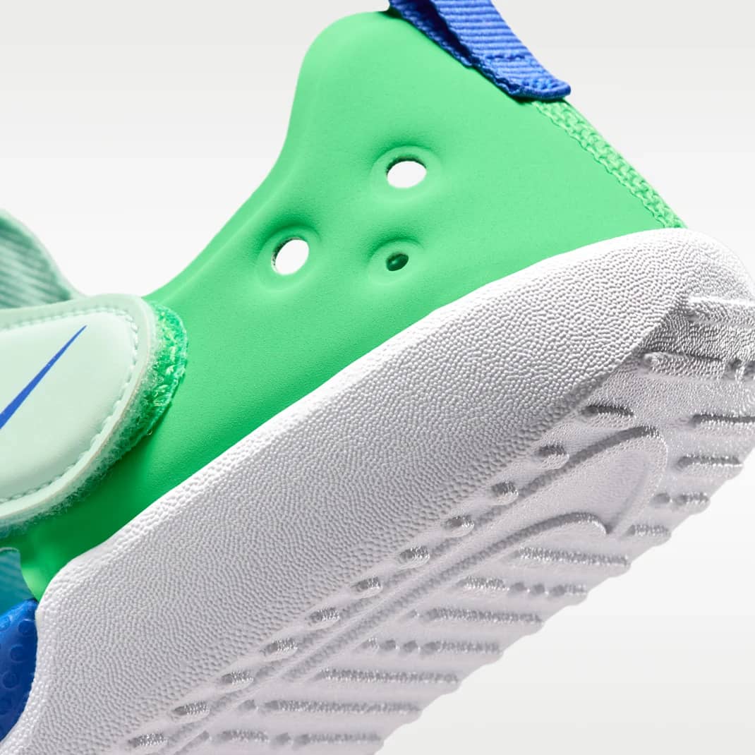 Nike Sunray Protect 4 Sneaker Blue/White New