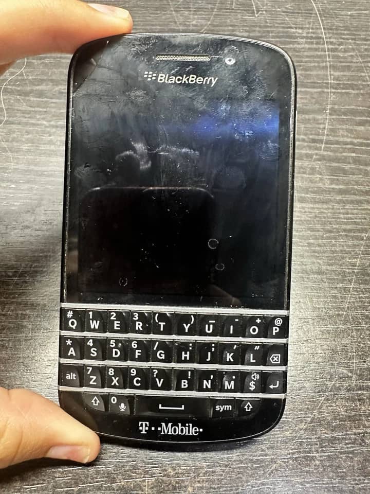 BlackBerry Q10 Cell Phones 16GB Unlocked New
