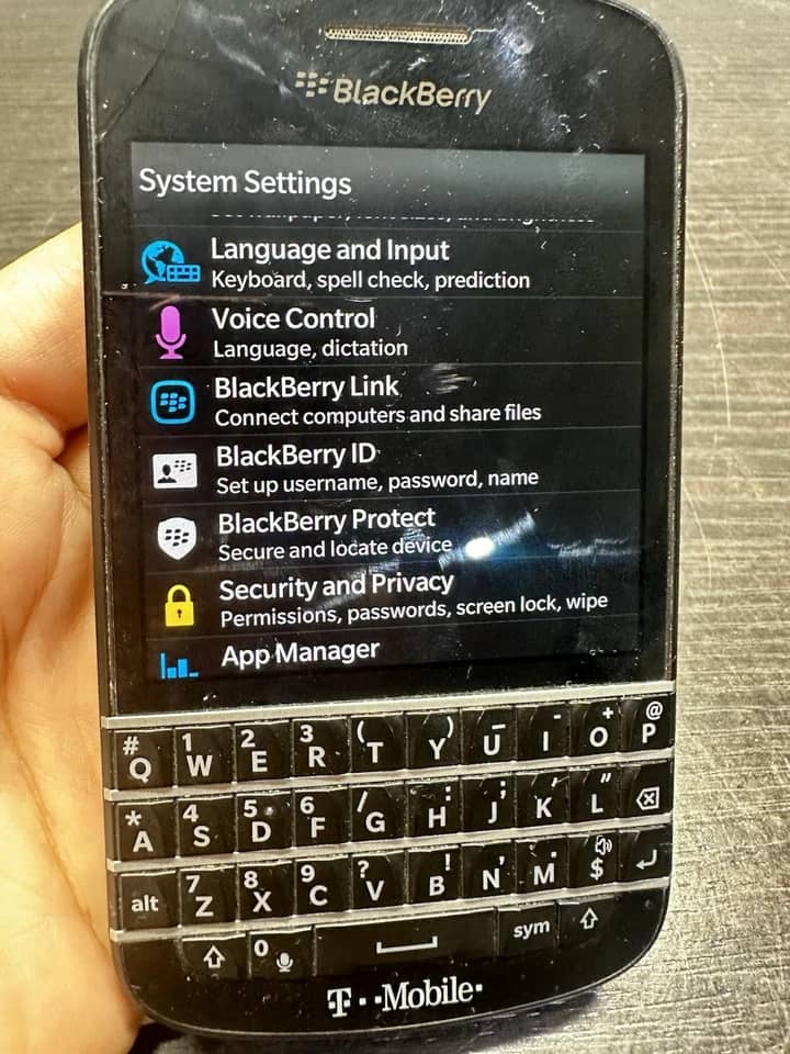BlackBerry Q10 Cell Phones 16GB Unlocked New