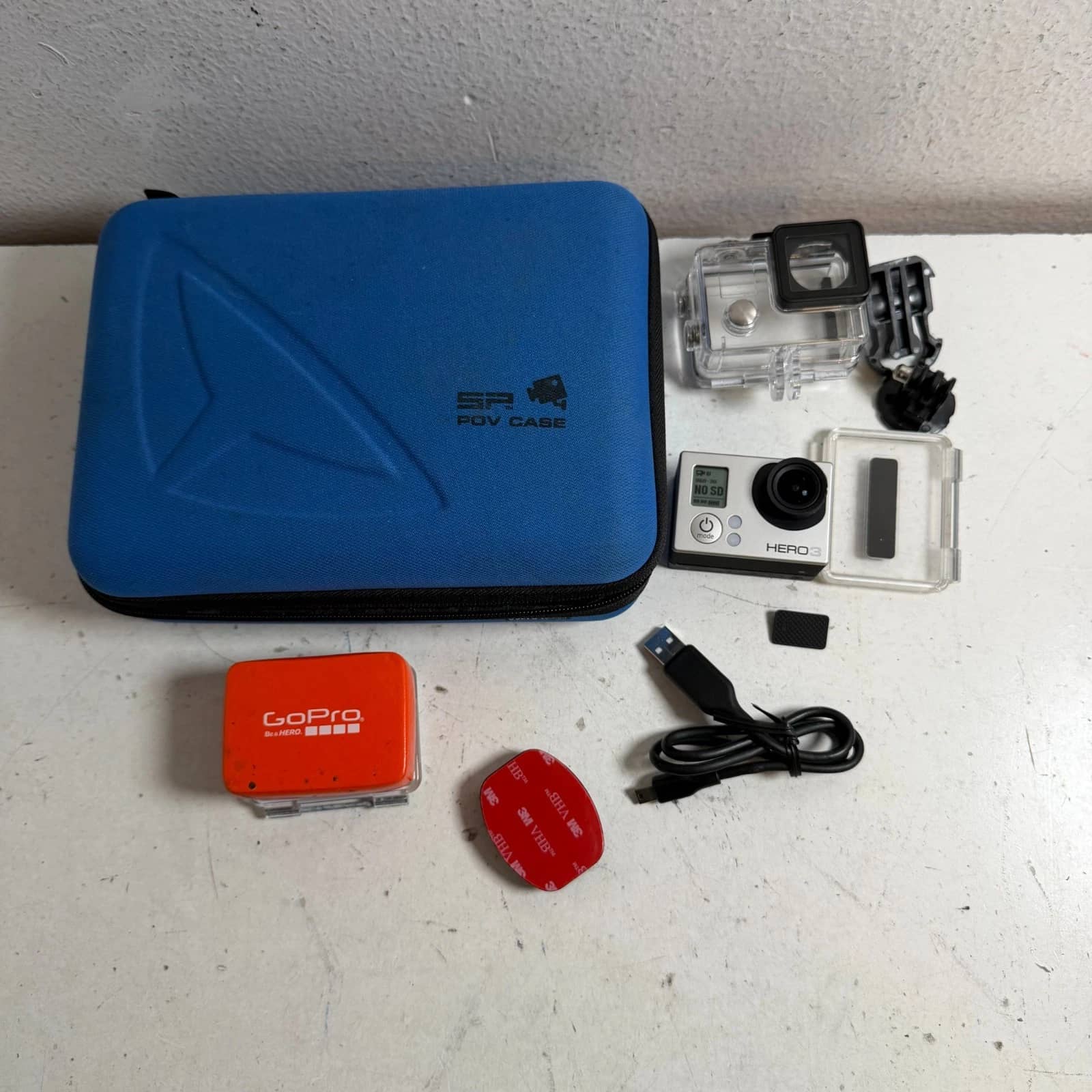 GoPro HERO 3 Digital Cameras White Used - Good
