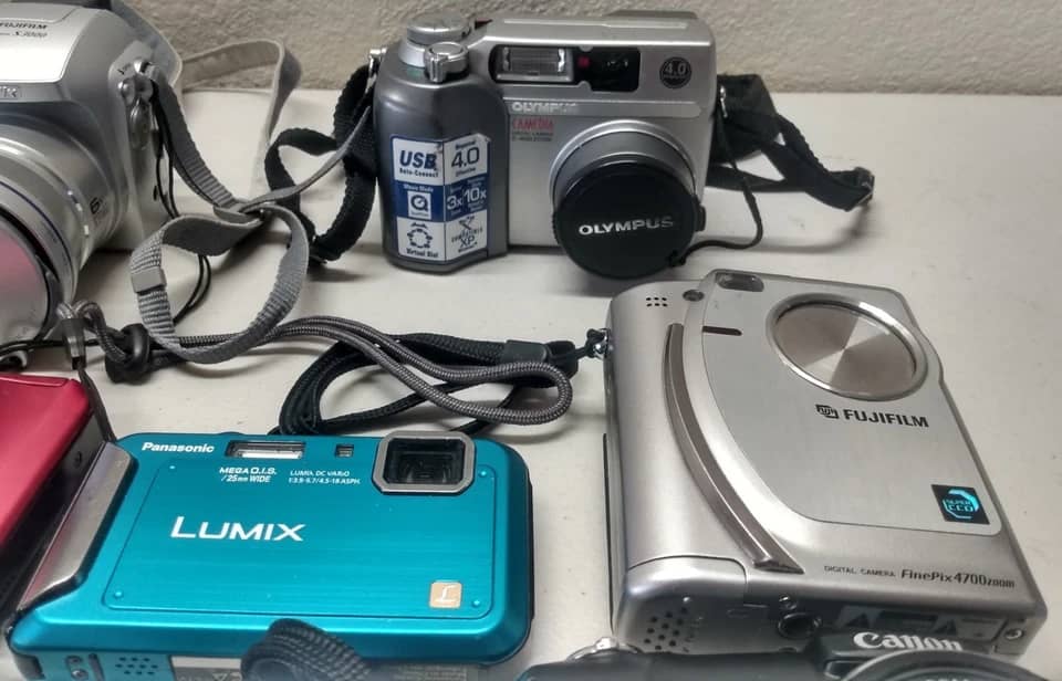 Nikon COOLPIX P5100 Digital Cameras Black New