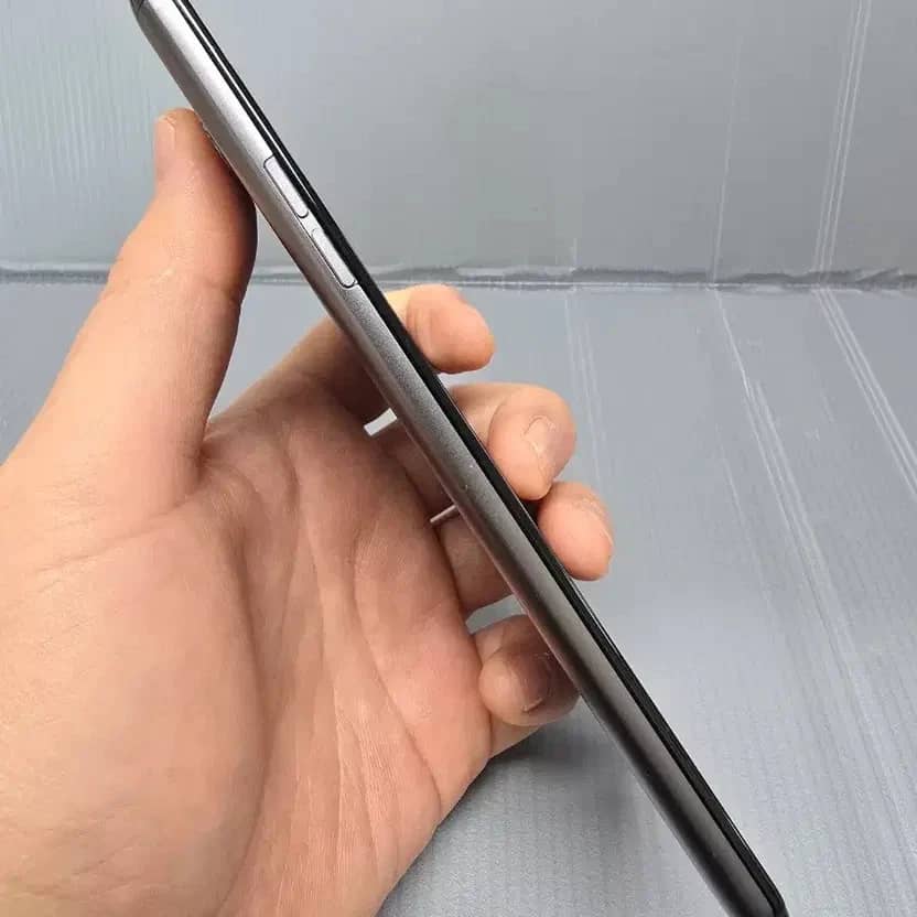 LG V20 Cell Phones Gray 64GB T-Mobile New
