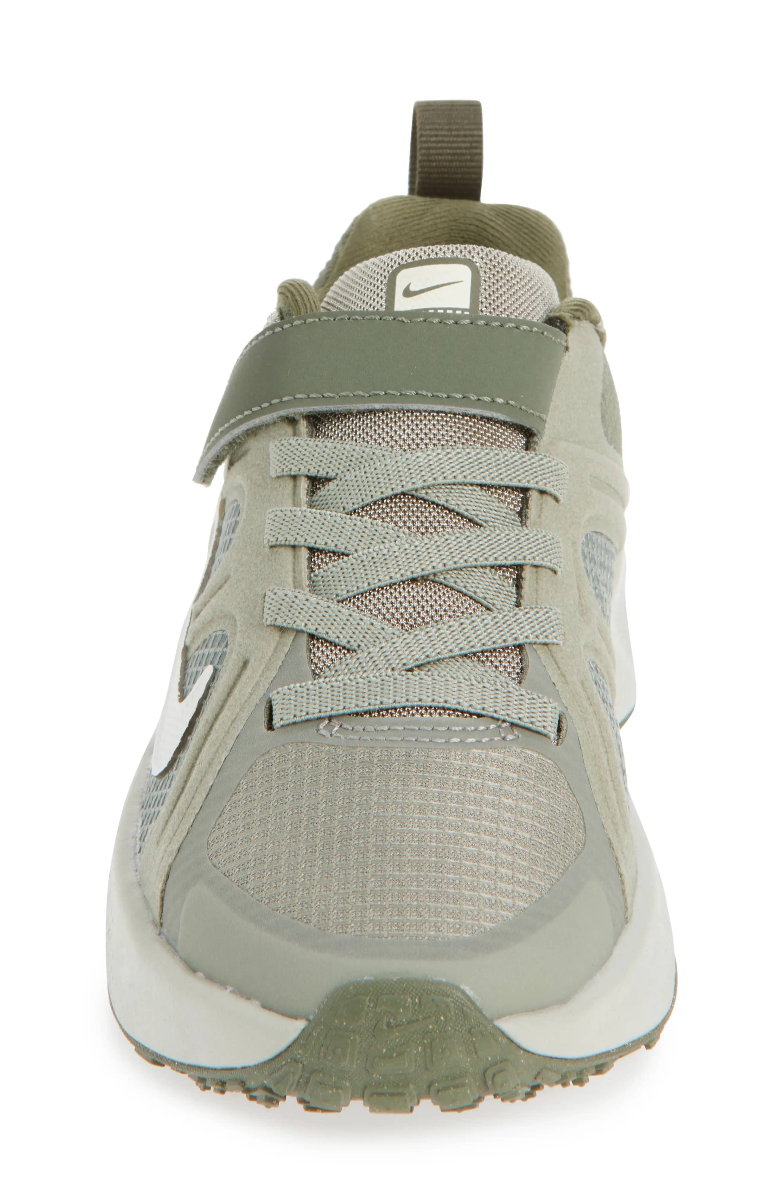 Nike Metro Tek Sneaker White Full Size Run New