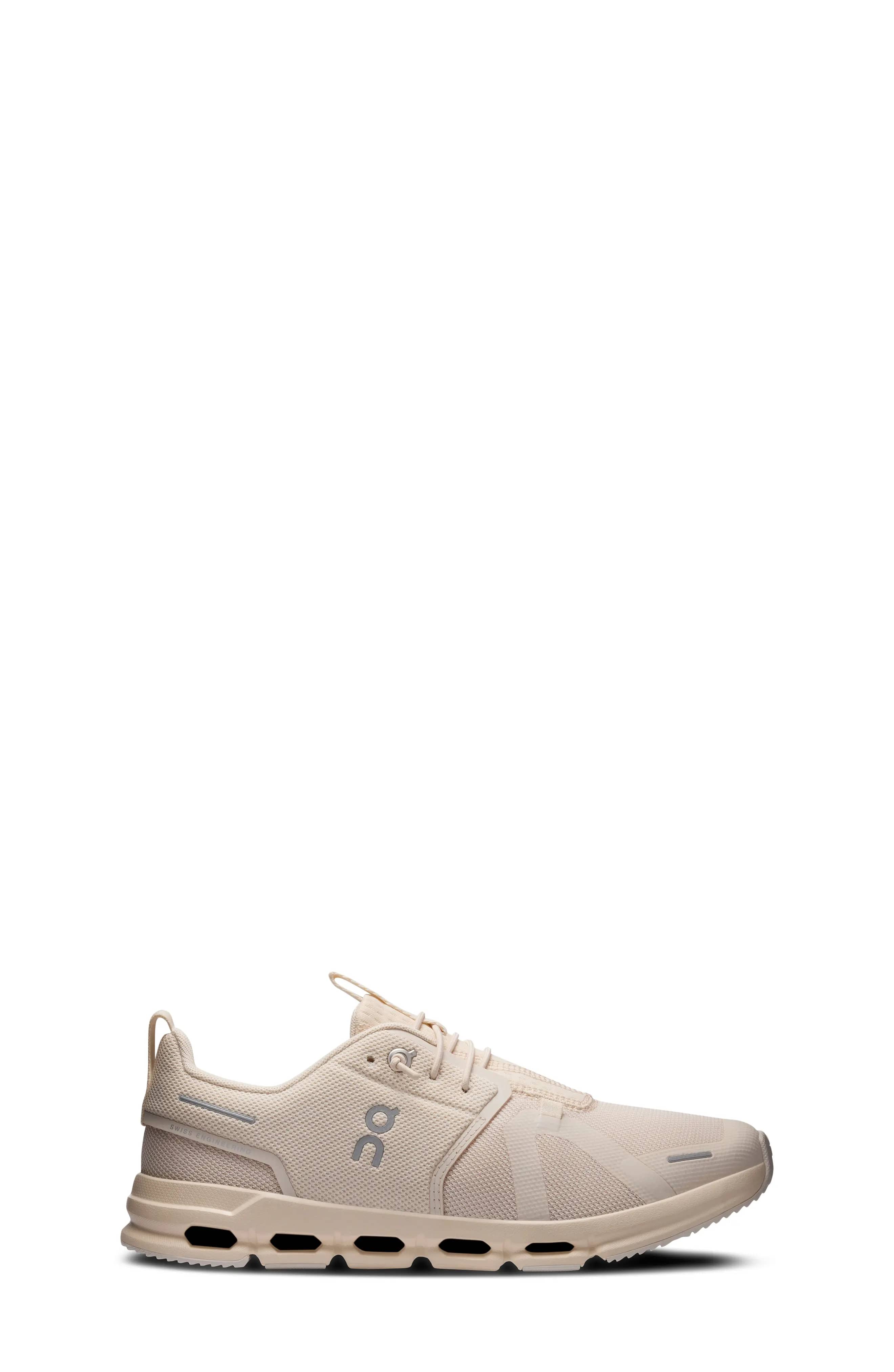 On ' Cloud Sky Running Sneaker Black Full Size Run New