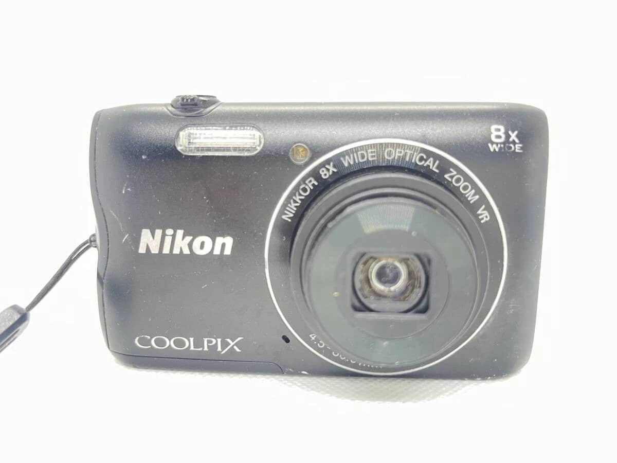 Nikon COOLPIX A300 Digital Cameras Silver Body Only Refurbished - Excellent