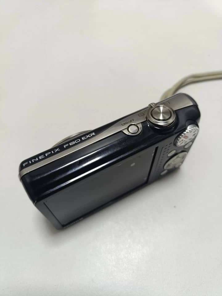 Fujifilm f80exr Digital Cameras Black New