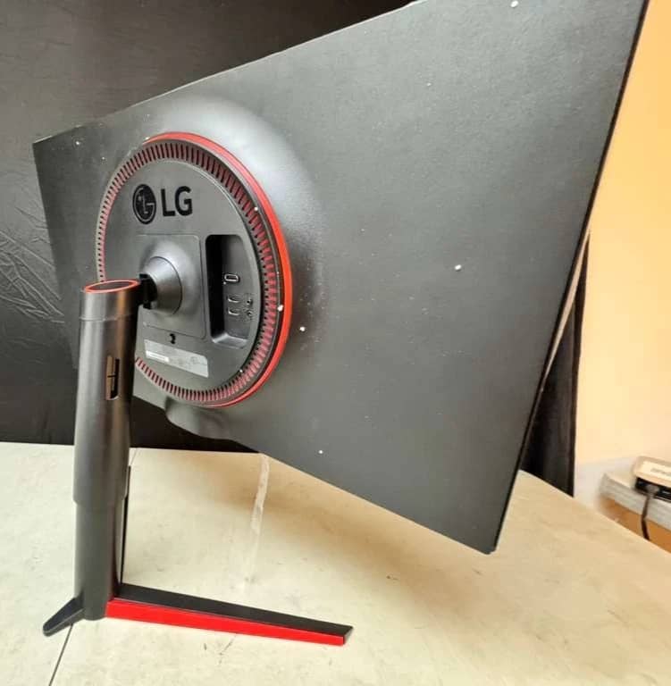 LG 32GK650F-B Monitors New