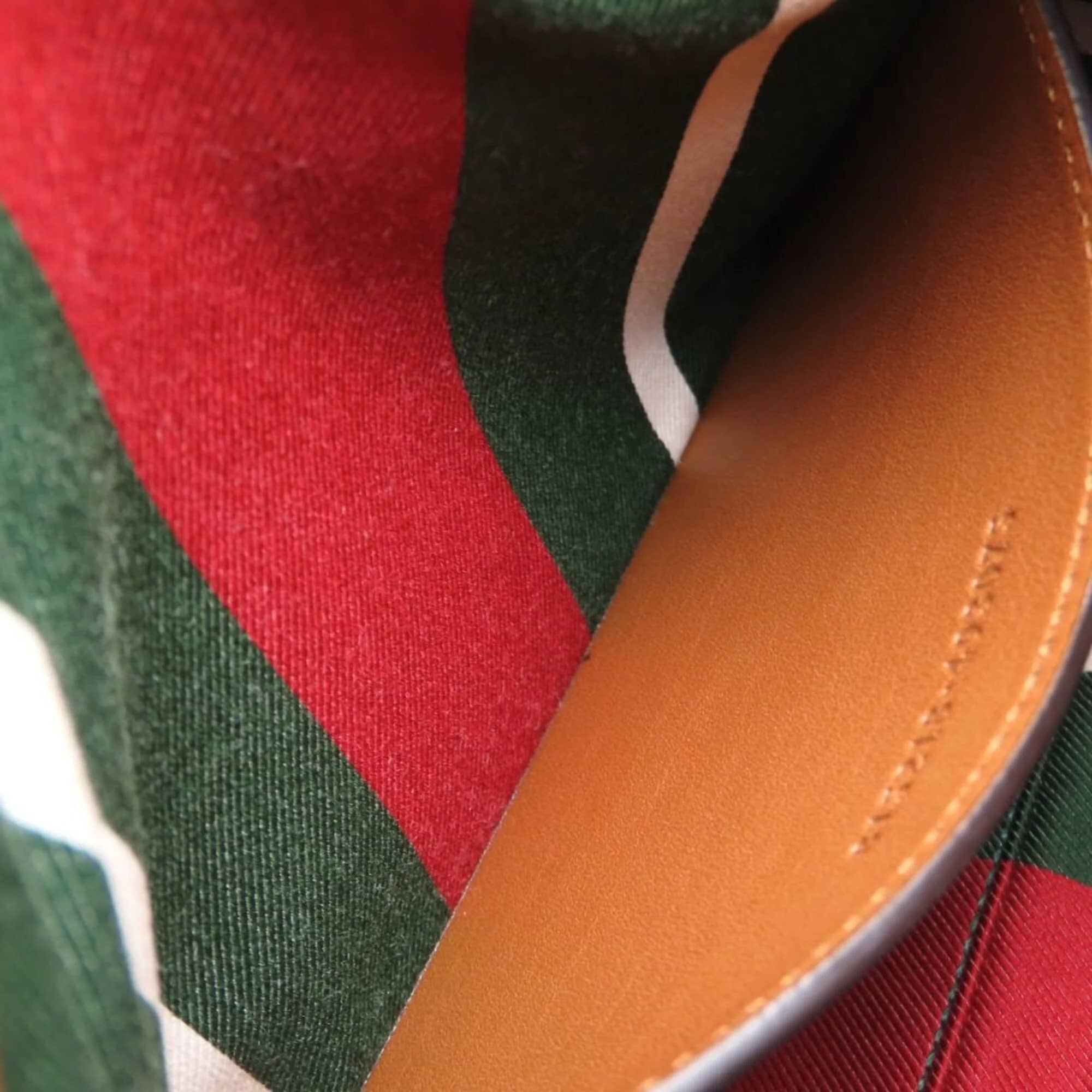 Gucci GG Emblem Women's bags Unspecified Beige And Brown GG Canvas Used - Very Good