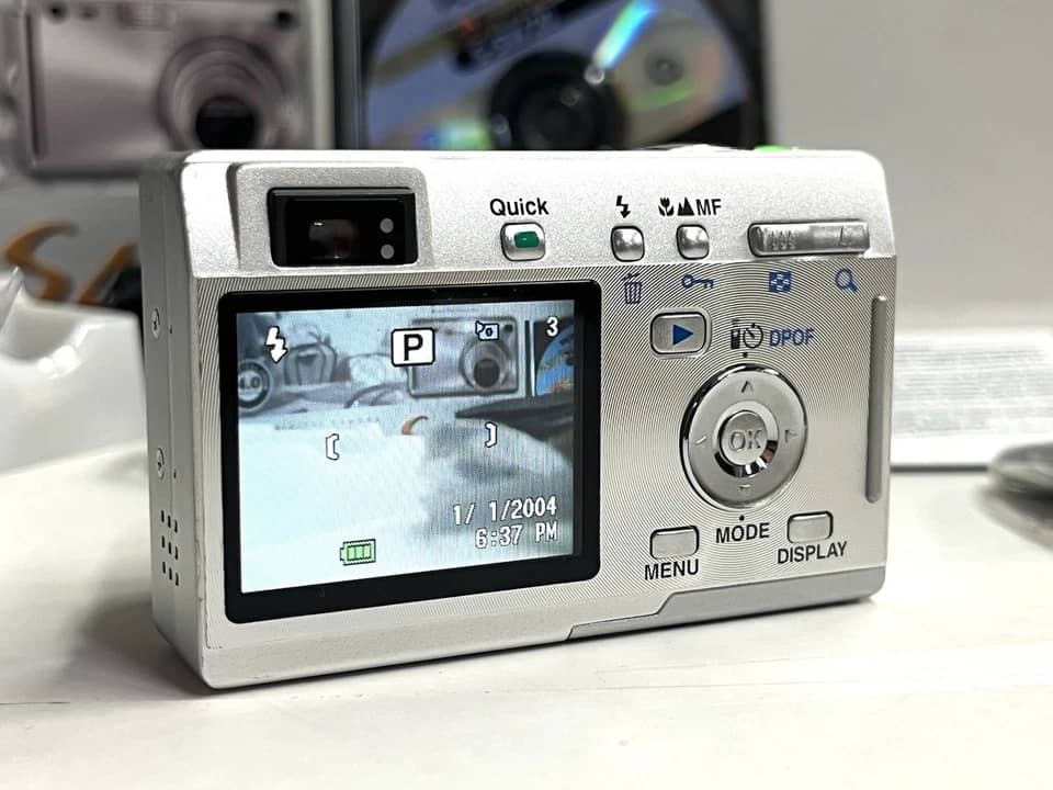 Pentax Optio S4i Digital Cameras Black New