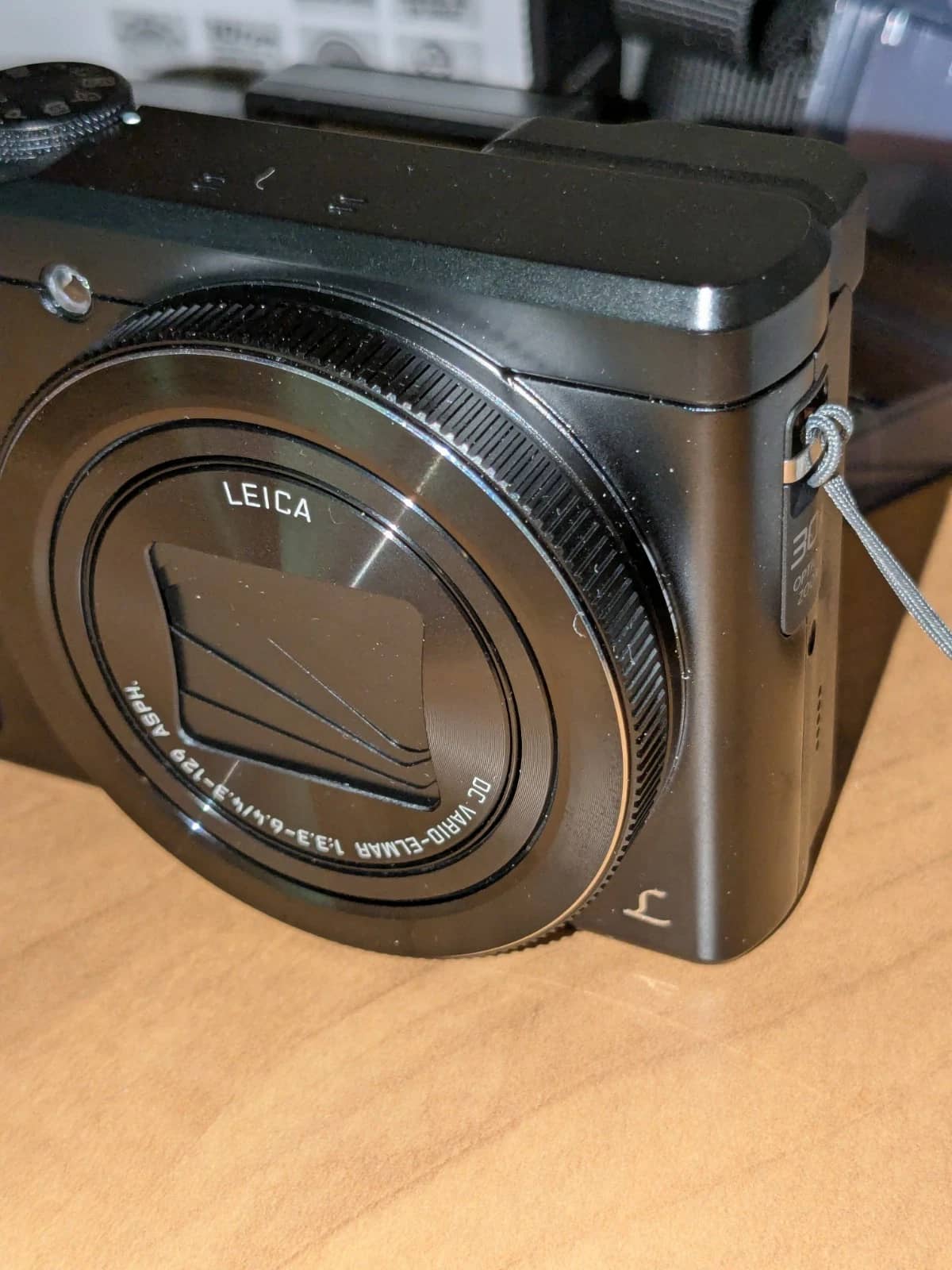 Panasonic LUMIX ZS60 Digital Cameras Black For parts or not working