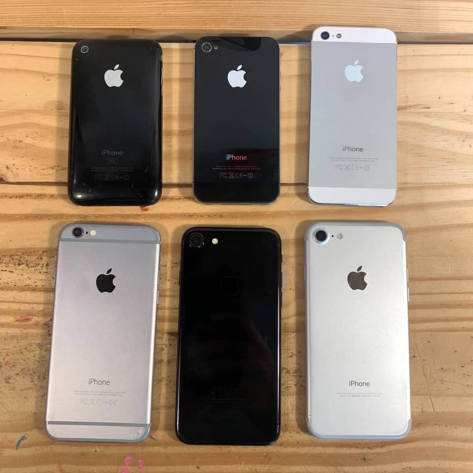 Apple iPhone 3G Cell Phones Black 16GB Unlocked New