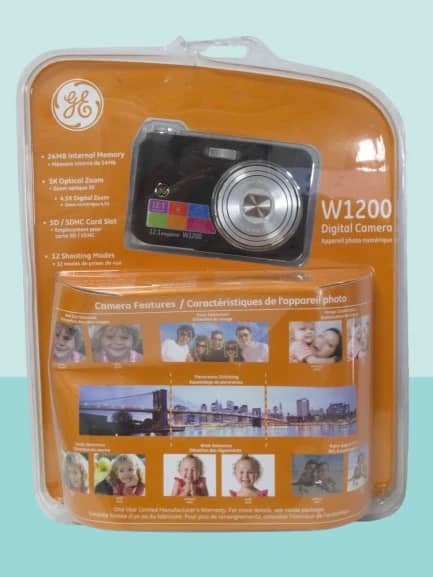 GE W1200 Digital Cameras Black New