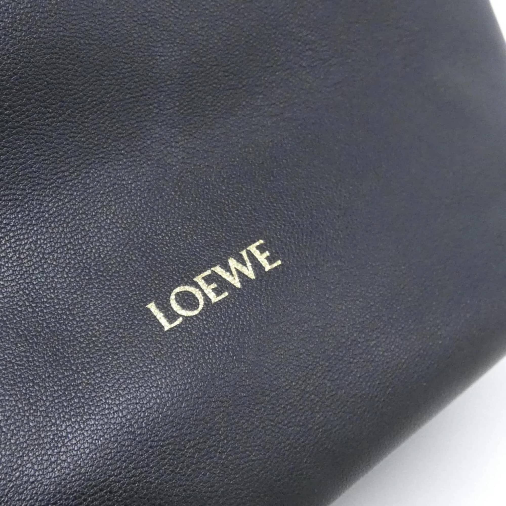 Loewe Squeeze Women's bags Small Black Calfskin Used - Good