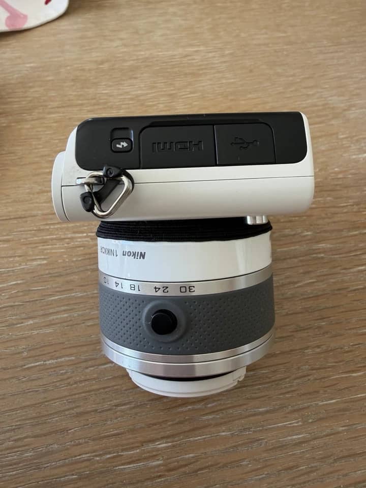 Nikon 1 V3 Digital Cameras Black Body Only Used - Very Good