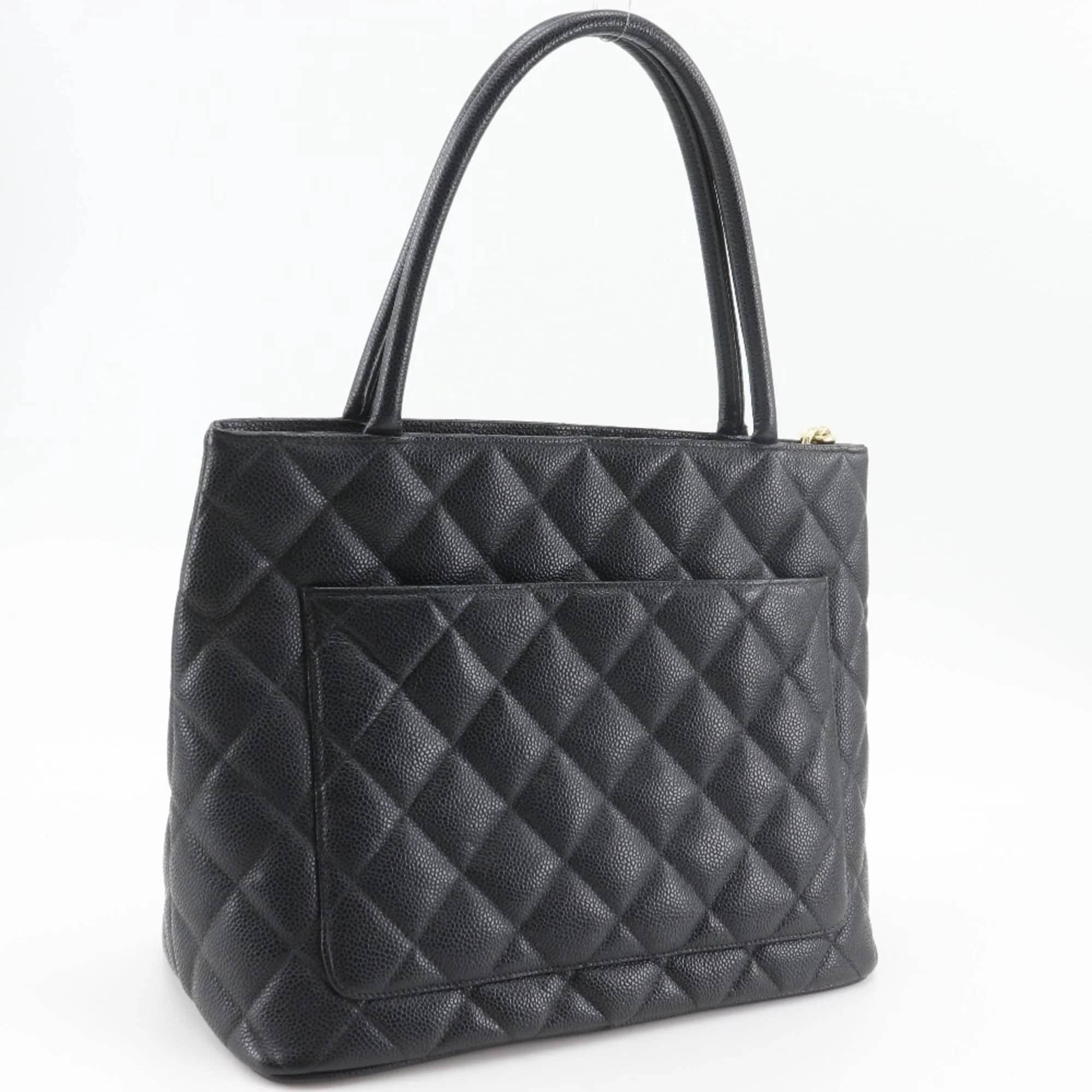 Chanel Medallion Tote Women's bags Black Quilted New