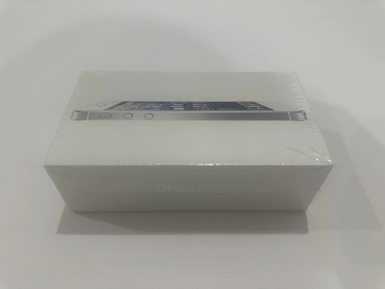 Apple iPhone 5 Cell Phones Silver 16GB Unlocked New