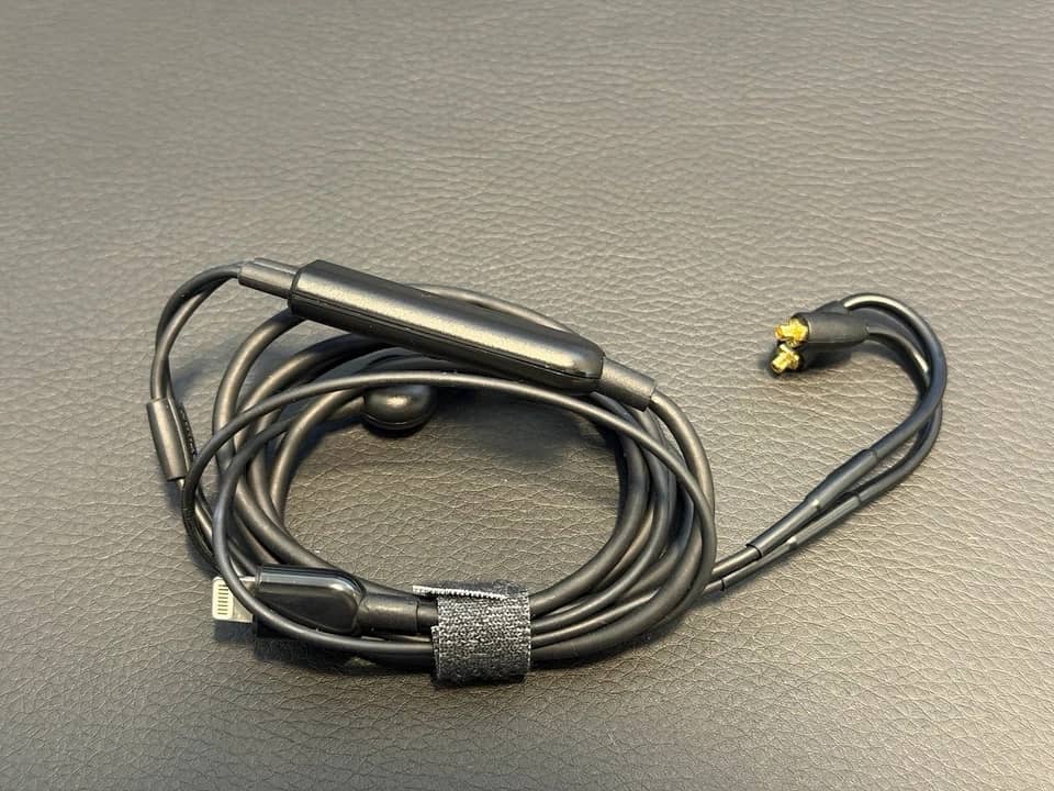 Shure SE535 Headphones & Earbuds Transparent New