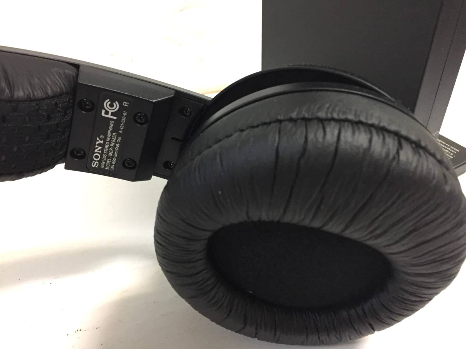 Sony MDR-RF985RK Headphones & Earbuds Black New