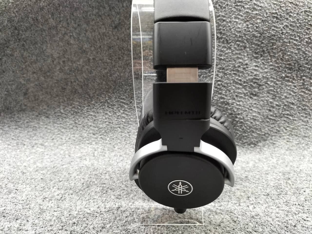 Yamaha HPH-MT8 Headphones & Earbuds Black New