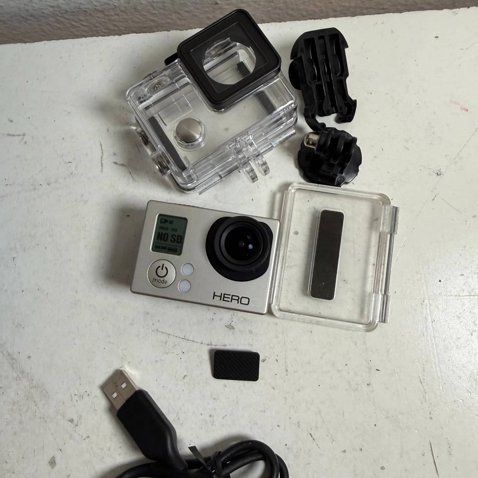 GoPro HERO 3 Digital Cameras White Used - Good