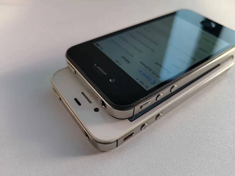 Apple iPhone 4 Cell Phones Black 16GB Unlocked New