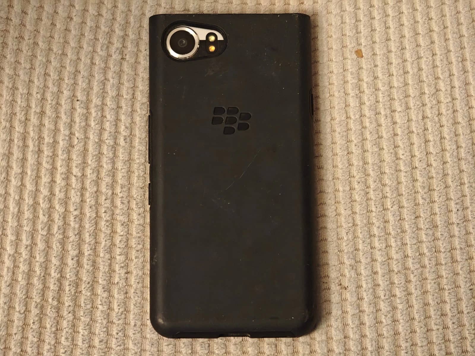 BlackBerry KEYone Cell Phones Silver 32GB Unlocked New