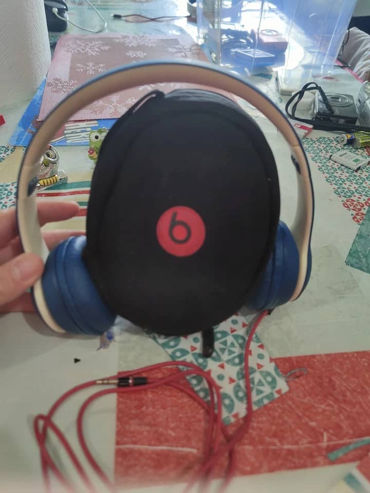 Beats Solo 3 Headphones & Earbuds Black New