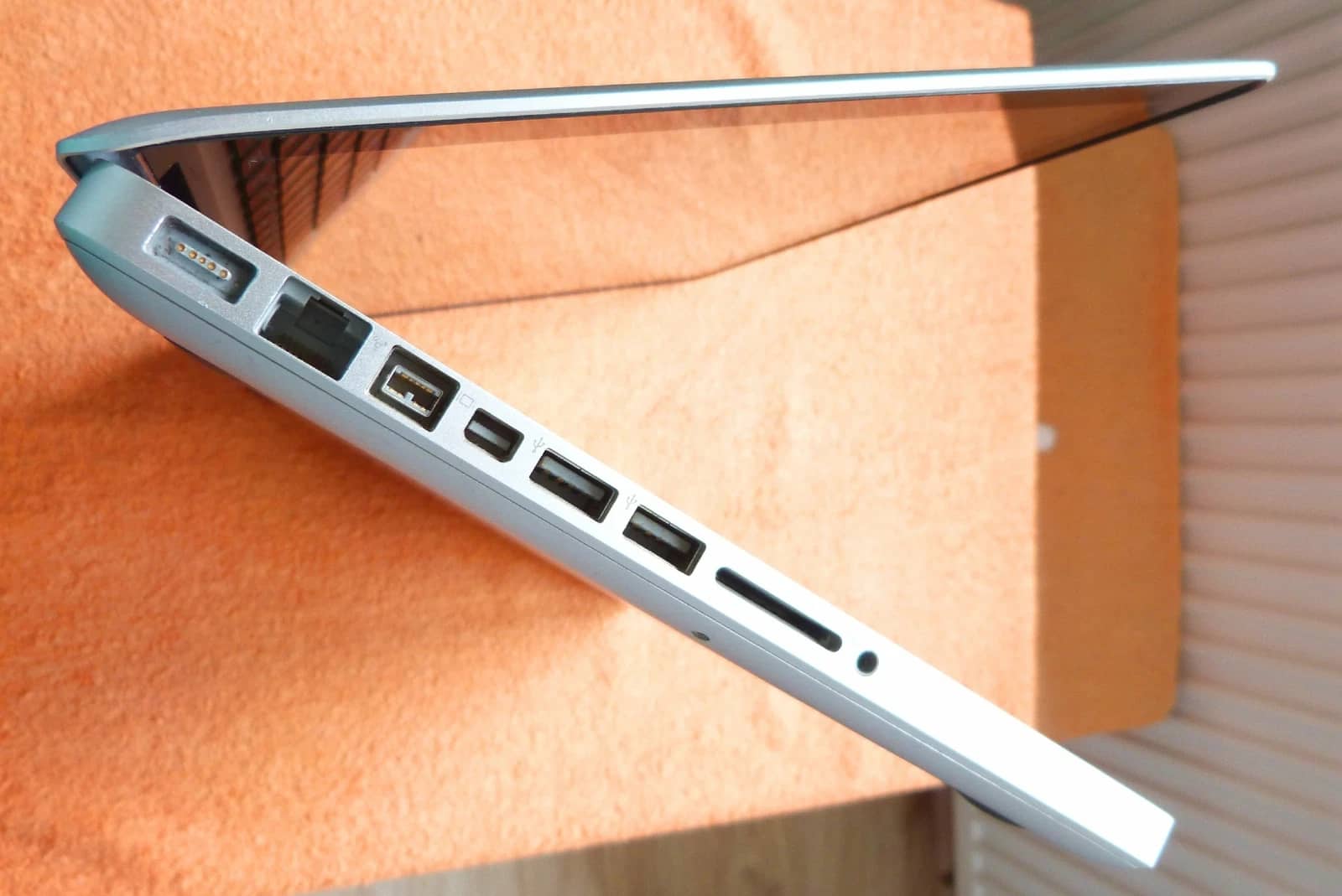 Apple MacBook Pro (2009) Computers 120GB 8GB Used - Good