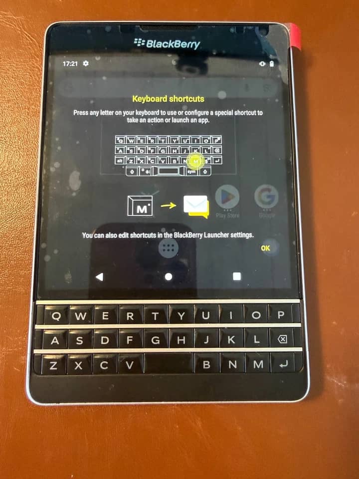 BlackBerry Passport Cell Phones White 32GB Unlocked New