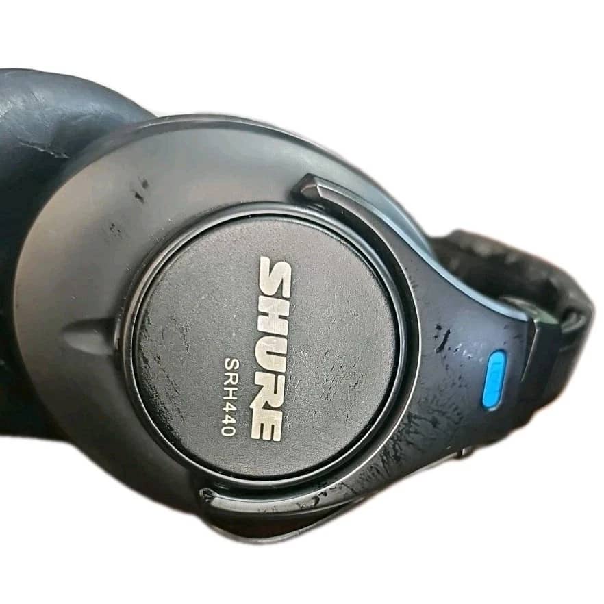 Shure SRH440 Headphones & Earbuds Black New