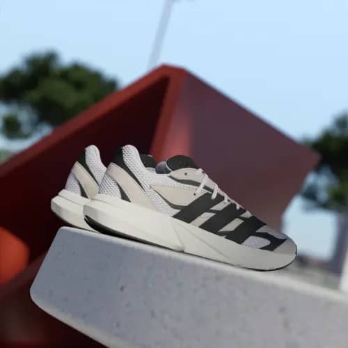 Adidas Lightblaze Sneaker Black 9 New