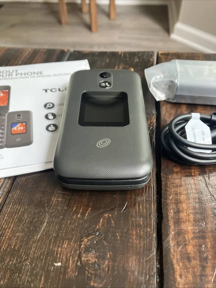 TCL FLip 2 Cell Phones Black 16GB Tracfone New