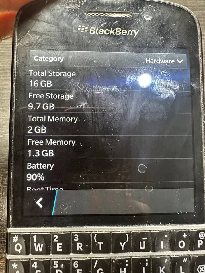 BlackBerry Q10 Cell Phones 16GB Unlocked New