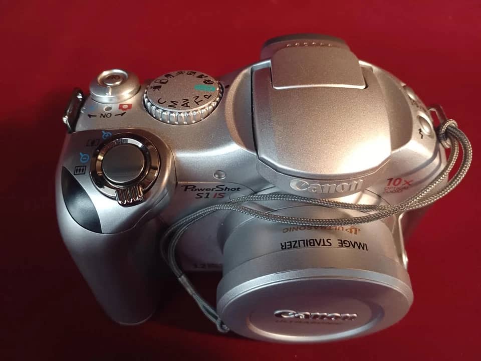 Canon PowerShot S1 IS Digital Cameras Gray Body Only New
