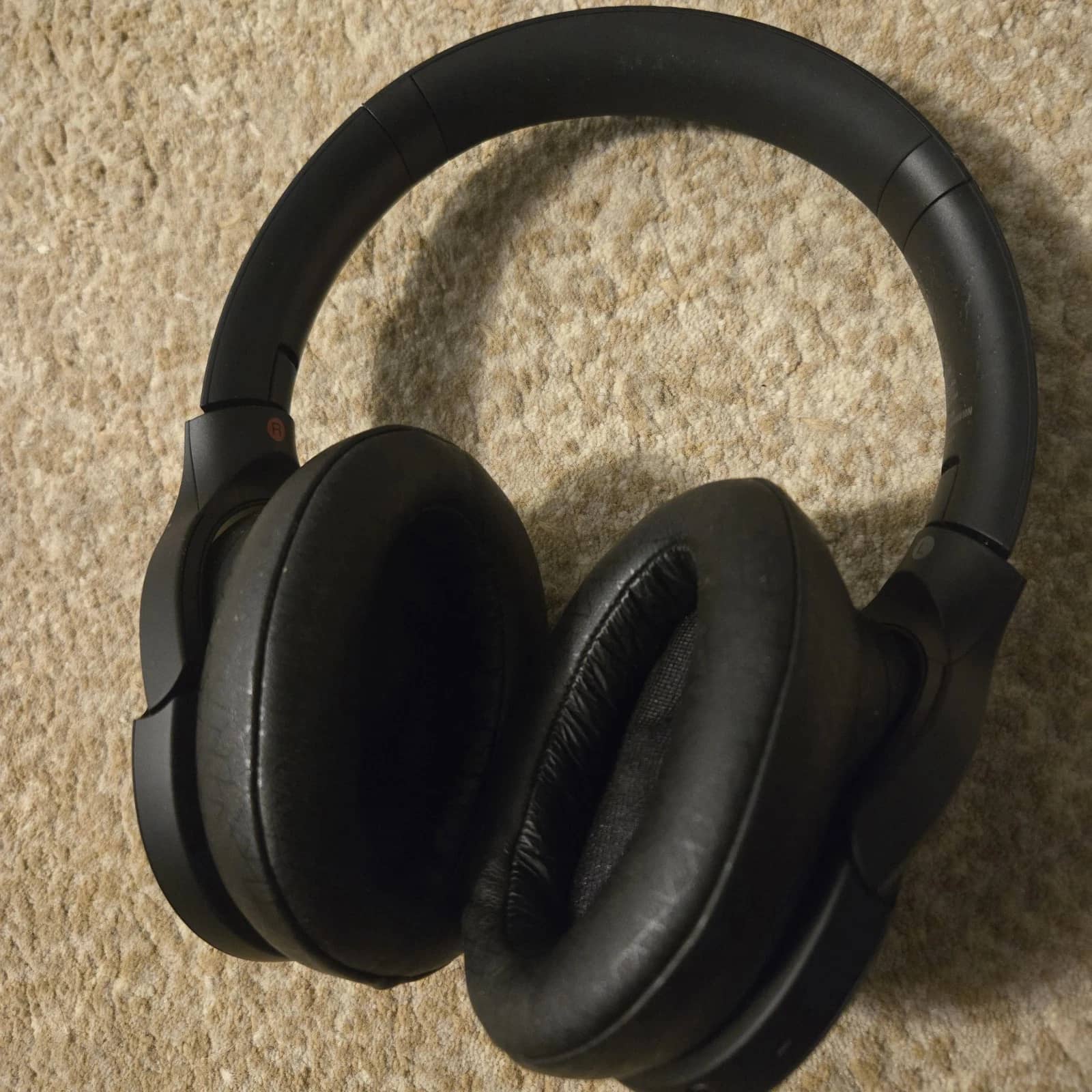 Sony WH-H910N Headphones & Earbuds Black New
