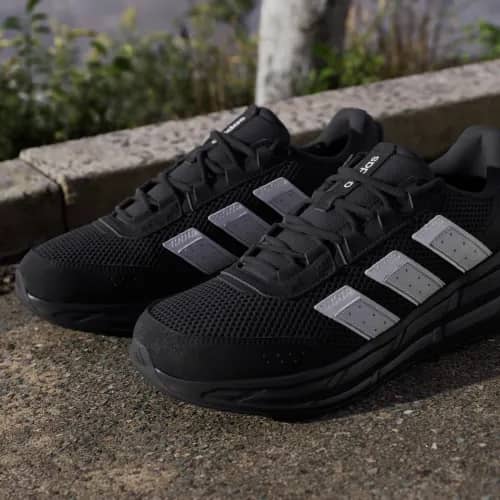Adidas Astrastar Sneaker Black Full Size Run New