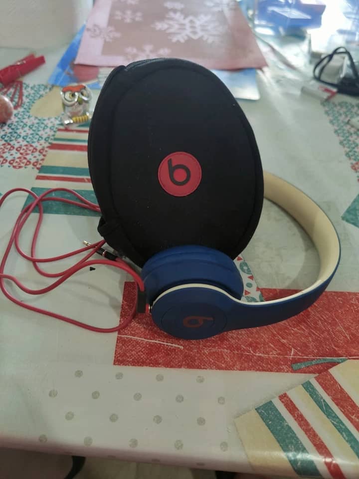 Beats Solo 3 Headphones & Earbuds Black New