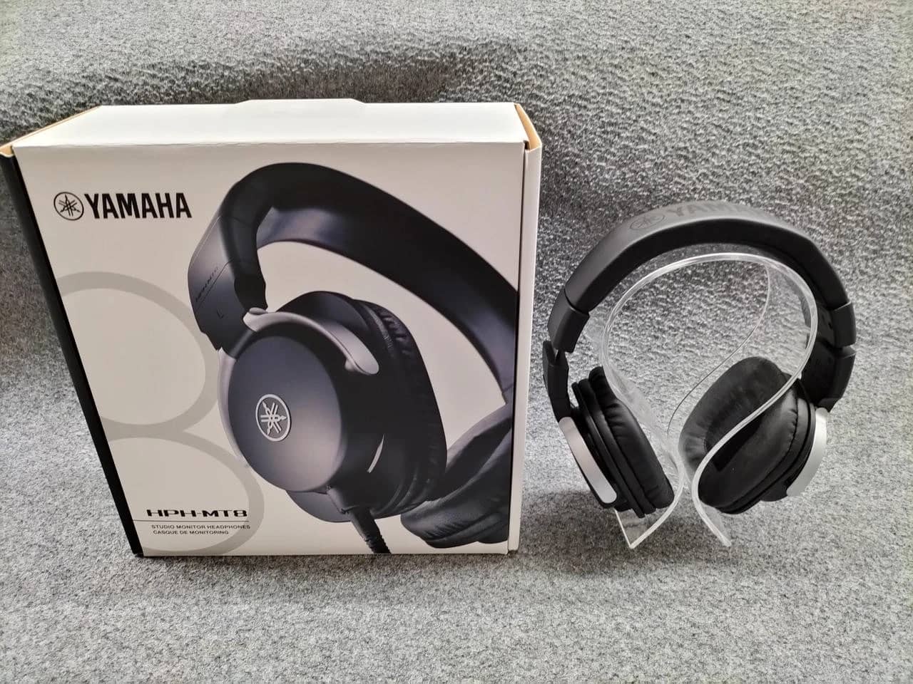 Yamaha HPH-MT8 Headphones & Earbuds Black New