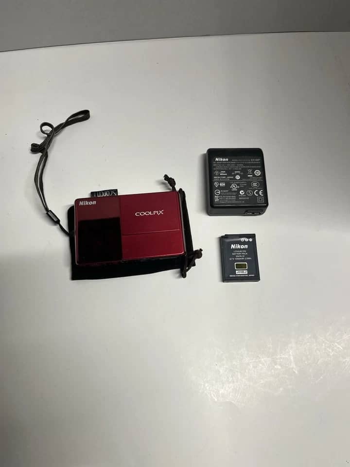 Nikon COOLPIX s70 Digital Cameras Red Body Only Used - Good