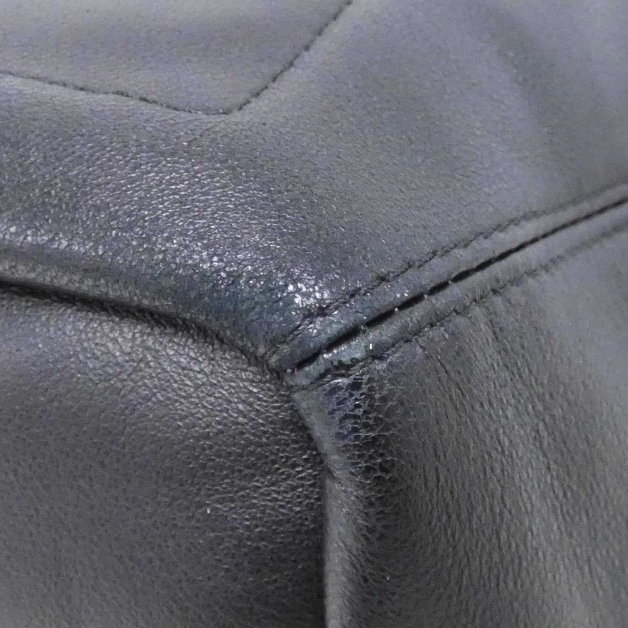 Loewe Squeeze Women's bags Small Black Calfskin Used - Good
